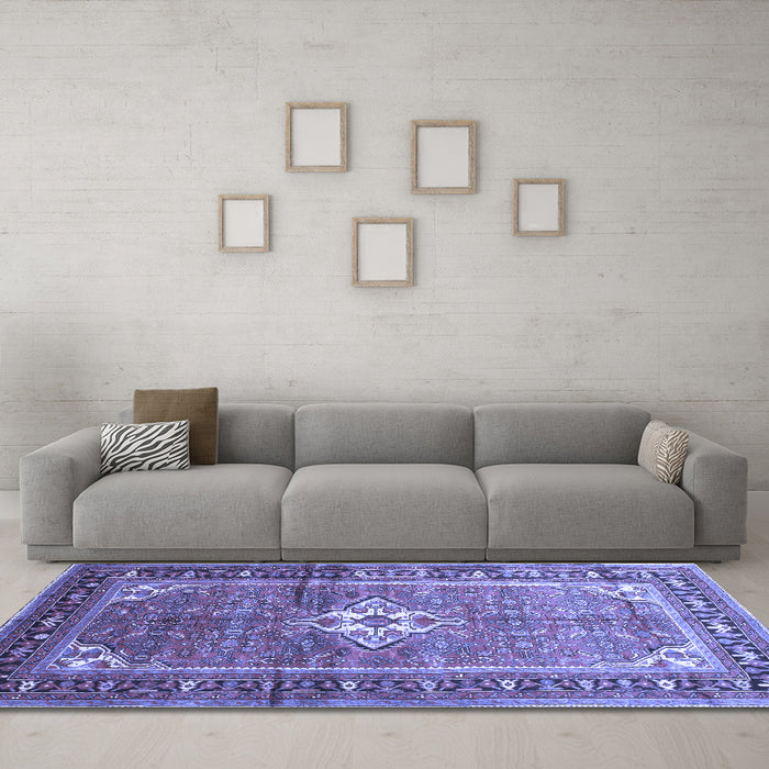 Machine Washable Persian Blue Traditional Rug in a Living Room, wshtr161blu