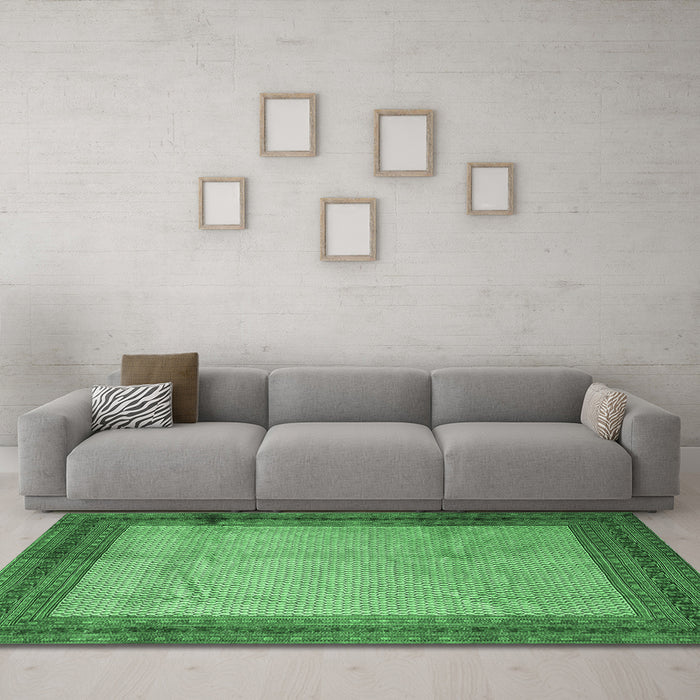 Machine Washable Persian Emerald Green Traditional Area Rugs in a Living Room,, wshtr1622emgrn