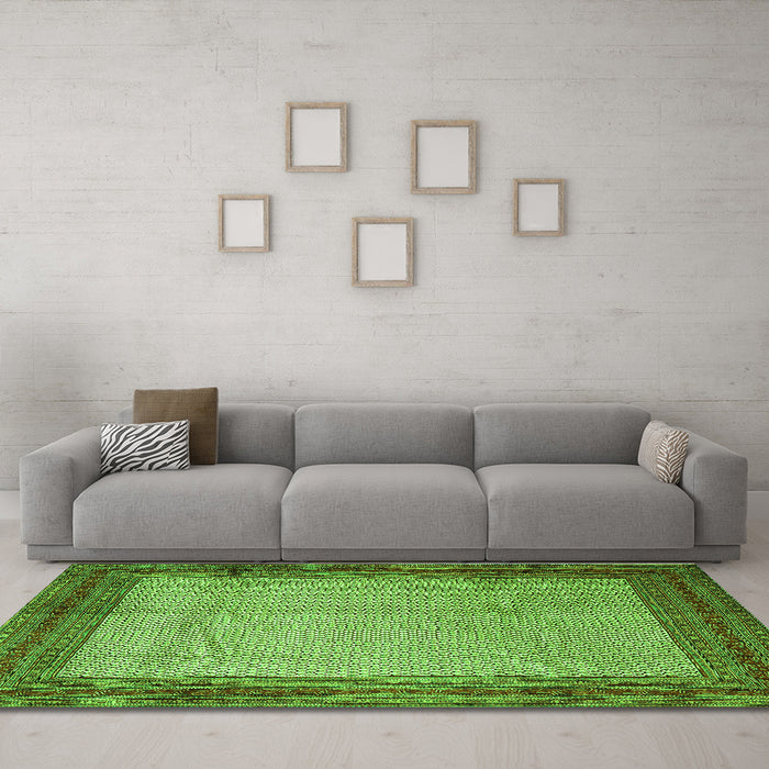 Machine Washable Persian Green Traditional Area Rugs in a Living Room,, wshtr1622grn