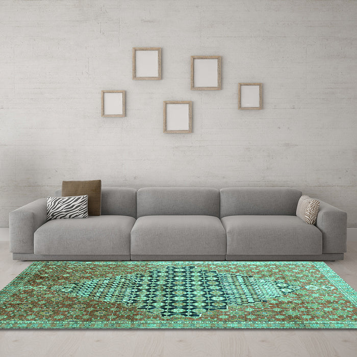 Machine Washable Persian Turquoise Traditional Area Rugs in a Living Room,, wshtr162turq