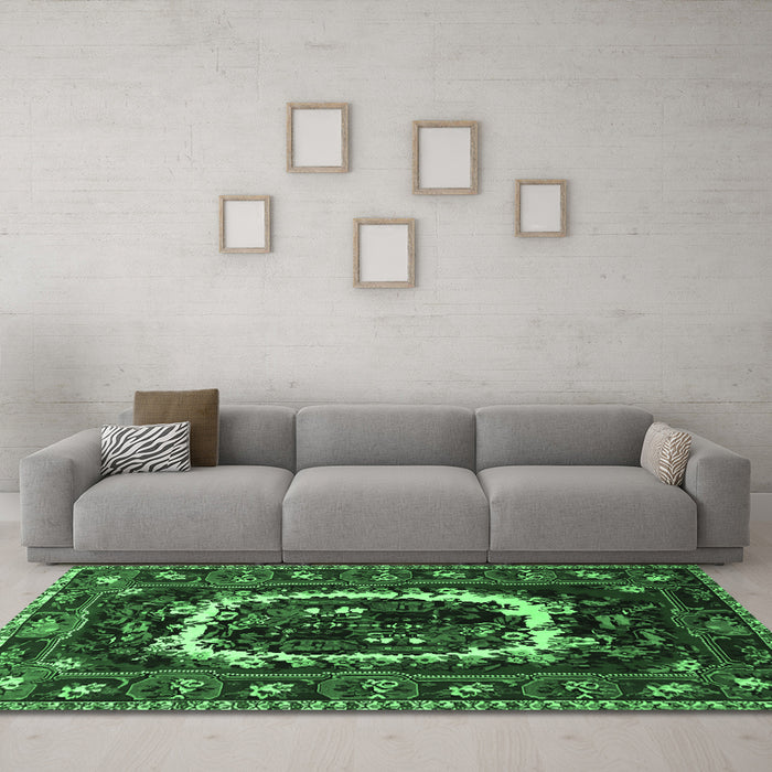 Machine Washable Persian Emerald Green Traditional Area Rugs in a Living Room,, wshtr1633emgrn