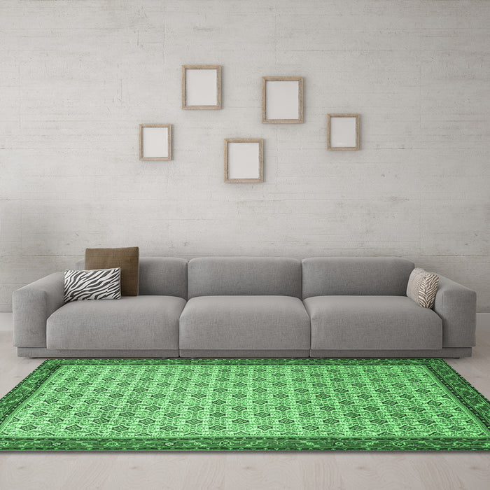 Machine Washable Persian Emerald Green Traditional Area Rugs in a Living Room,, wshtr1635emgrn