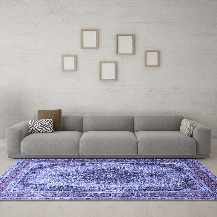 Machine Washable Medallion Blue Traditional Rug in a Living Room, wshtr1637blu