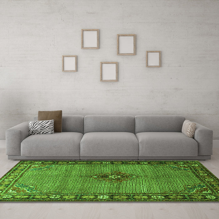 Machine Washable Persian Green Traditional Area Rugs in a Living Room,, wshtr1638grn