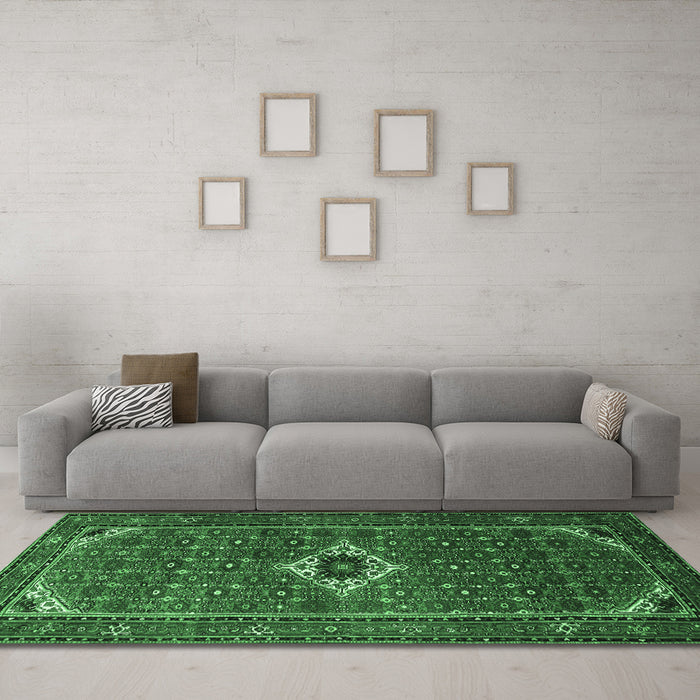 Machine Washable Persian Emerald Green Traditional Area Rugs in a Living Room,, wshtr1641emgrn
