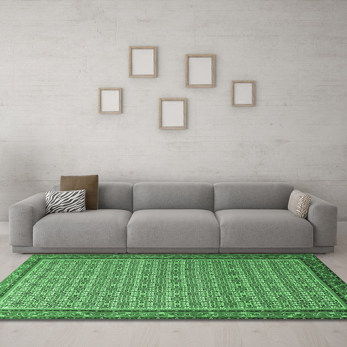 Machine Washable Persian Emerald Green Traditional Area Rugs in a Living Room,, wshtr1642emgrn