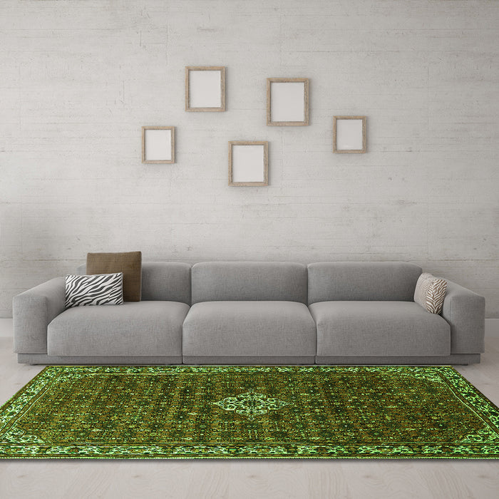Machine Washable Persian Green Traditional Area Rugs in a Living Room,, wshtr1643grn