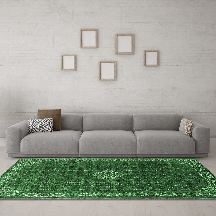 Machine Washable Persian Emerald Green Traditional Area Rugs in a Living Room,, wshtr1643emgrn