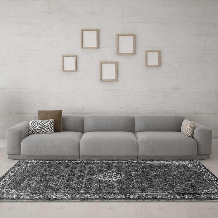 Machine Washable Persian Gray Traditional Rug in a Living Room,, wshtr1643gry