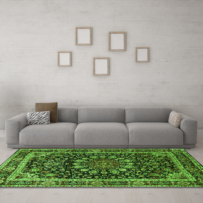 Machine Washable Persian Green Traditional Area Rugs in a Living Room,, wshtr1644grn