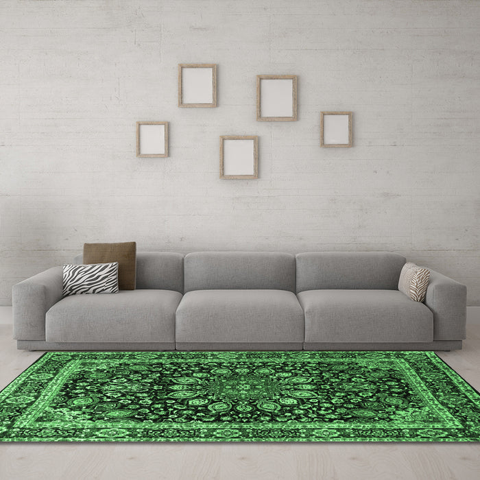 Machine Washable Persian Emerald Green Traditional Area Rugs in a Living Room,, wshtr1644emgrn