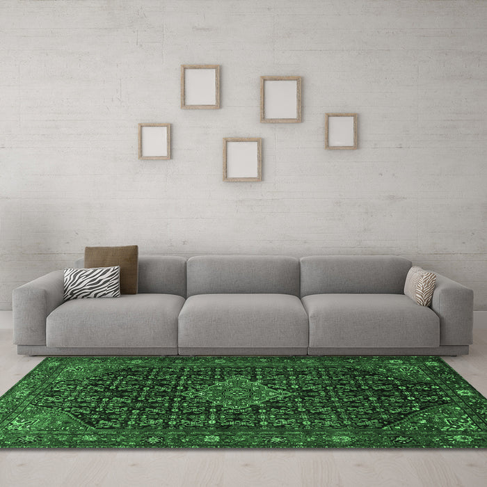 Machine Washable Persian Emerald Green Traditional Area Rugs in a Living Room,, wshtr1645emgrn