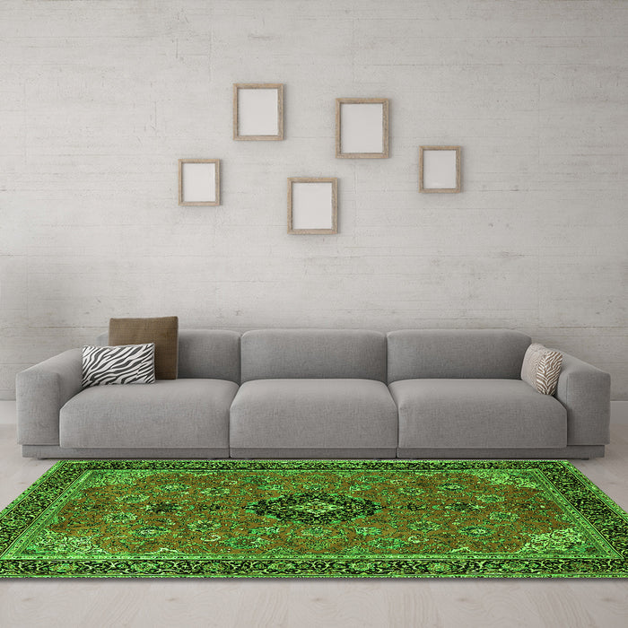 Machine Washable Medallion Green Traditional Area Rugs in a Living Room,, wshtr1647grn