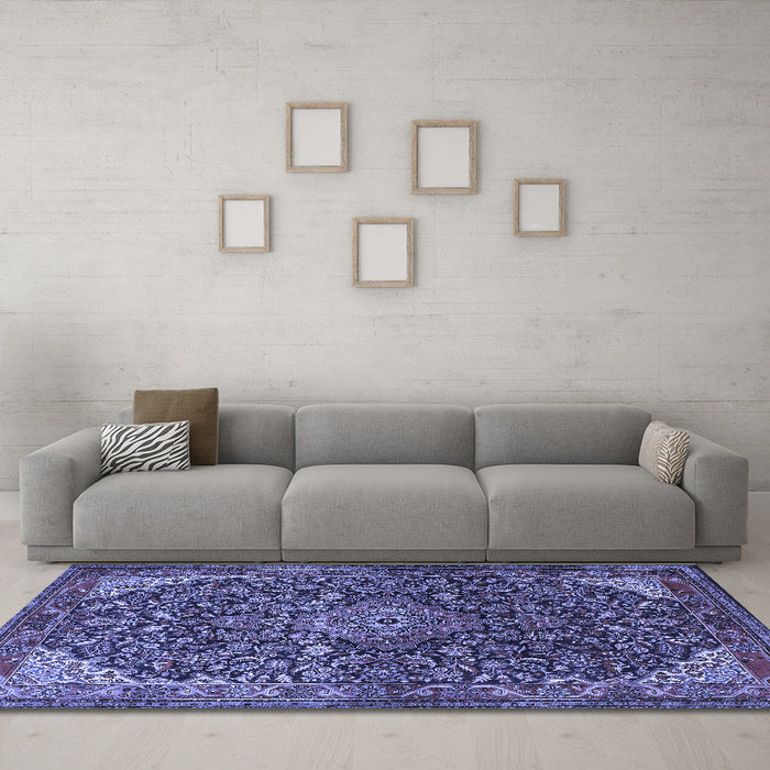 Machine Washable Medallion Blue Traditional Rug in a Living Room, wshtr1648blu