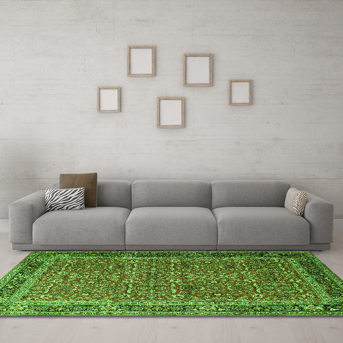 Machine Washable Persian Green Traditional Area Rugs in a Living Room,, wshtr1649grn