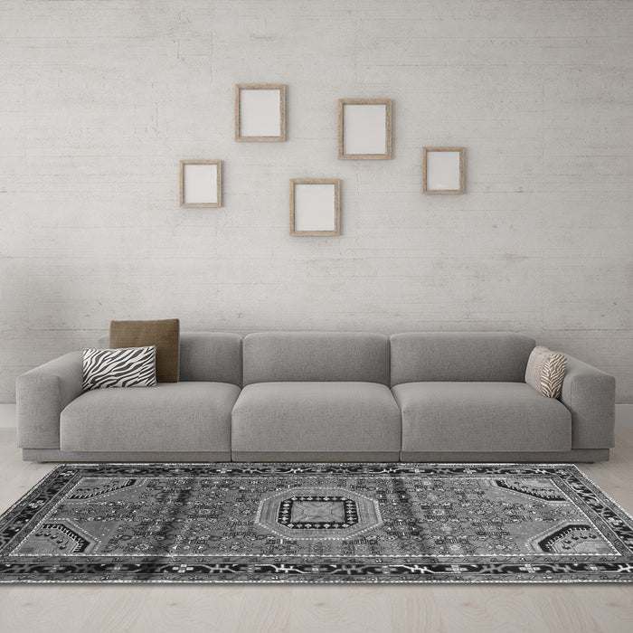 Machine Washable Persian Gray Traditional Rug in a Living Room,, wshtr164gry