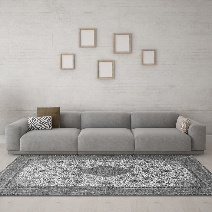 Machine Washable Medallion Gray Traditional Rug in a Living Room,, wshtr1660gry