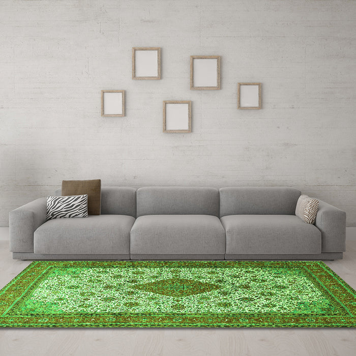 Machine Washable Medallion Green Traditional Area Rugs in a Living Room,, wshtr1660grn