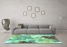 Machine Washable Persian Turquoise Traditional Area Rugs in a Living Room,, wshtr1661turq