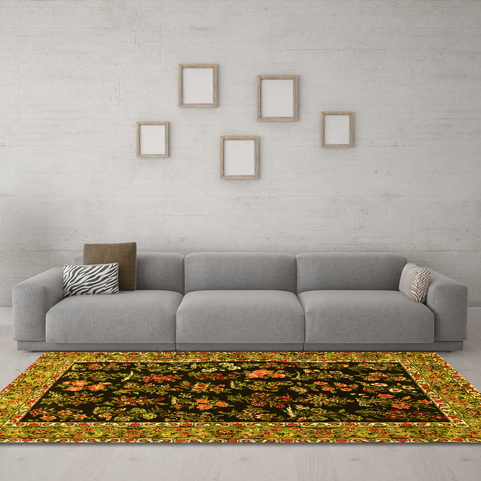 Machine Washable Animal Yellow Traditional Rug in a Living Room, wshtr1664yw