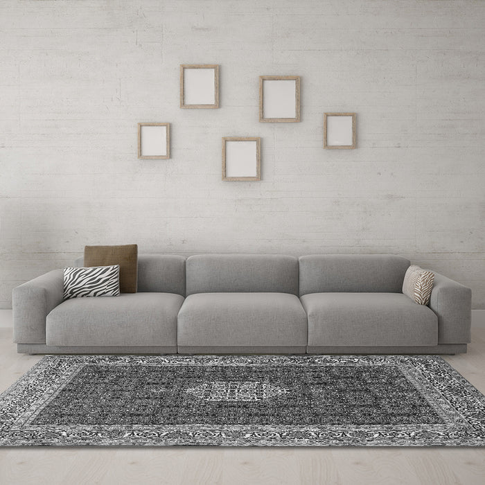 Machine Washable Persian Gray Traditional Rug in a Living Room,, wshtr1665gry