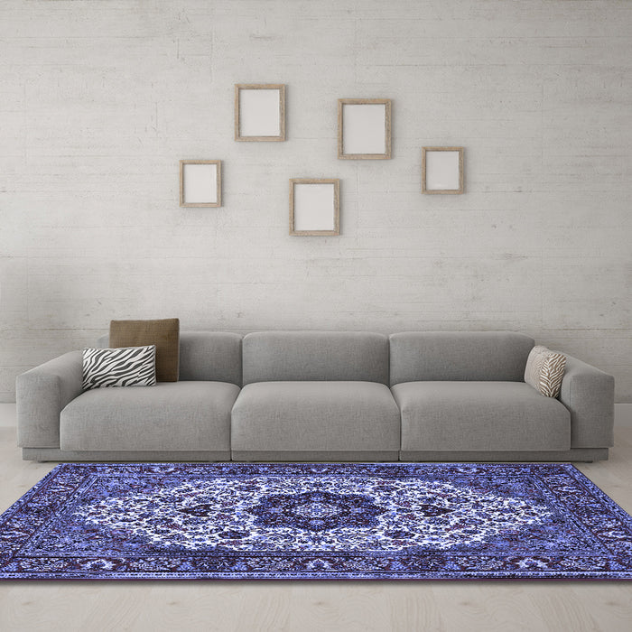 Machine Washable Medallion Blue Traditional Rug in a Living Room, wshtr1667blu