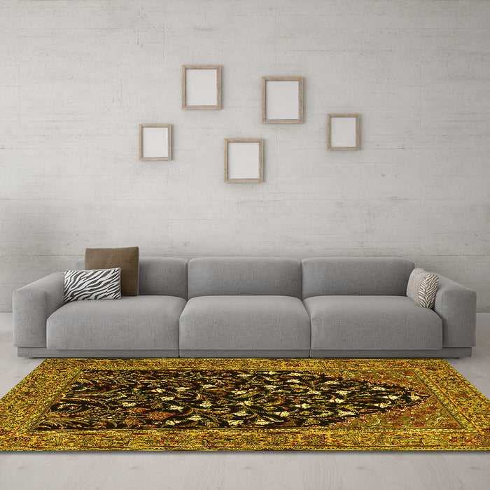 Machine Washable Animal Yellow Traditional Rug in a Living Room, wshtr1668yw