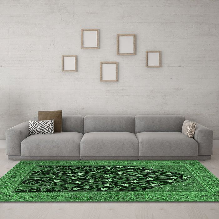 Machine Washable Animal Emerald Green Traditional Area Rugs in a Living Room,, wshtr1668emgrn