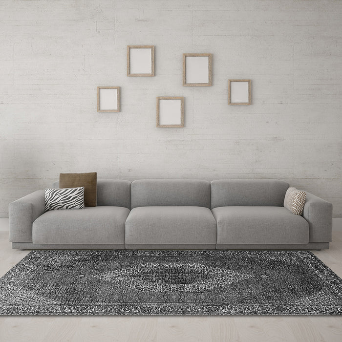 Machine Washable Medallion Gray Traditional Rug in a Living Room,, wshtr1669gry