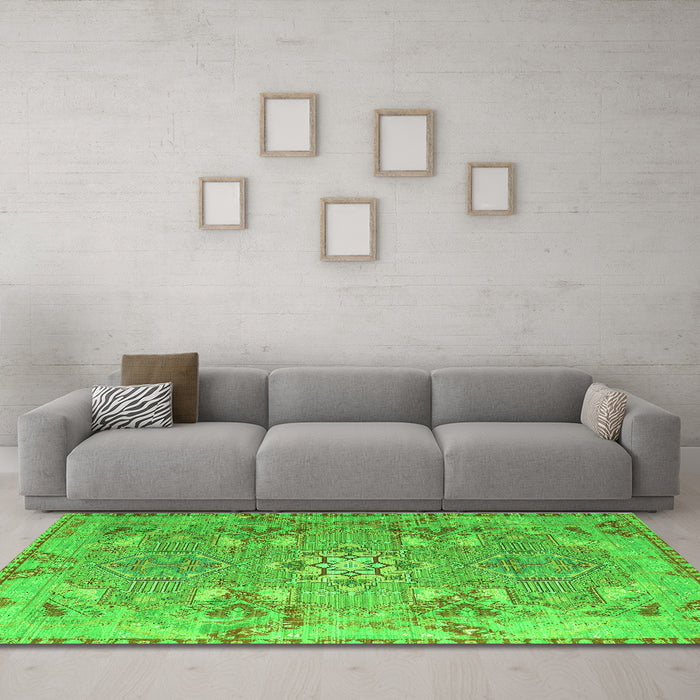 Machine Washable Persian Green Traditional Area Rugs in a Living Room,, wshtr166grn