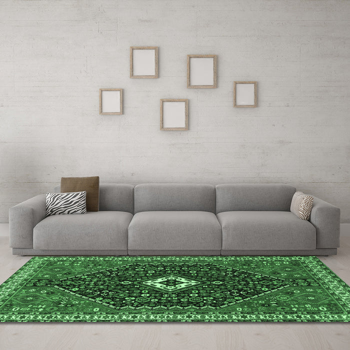 Machine Washable Persian Emerald Green Traditional Area Rugs in a Living Room,, wshtr1670emgrn