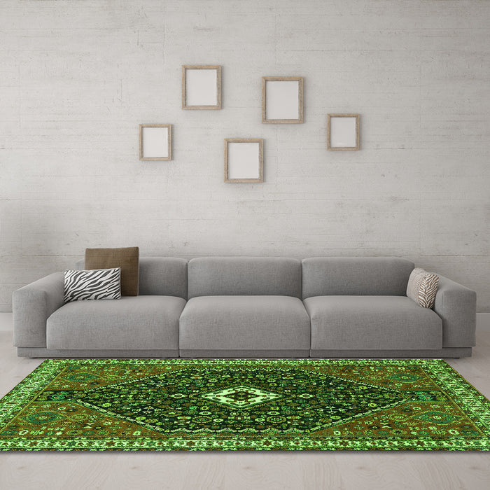 Machine Washable Persian Green Traditional Area Rugs in a Living Room,, wshtr1670grn