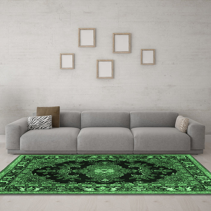 Machine Washable Persian Emerald Green Traditional Area Rugs in a Living Room,, wshtr1672emgrn