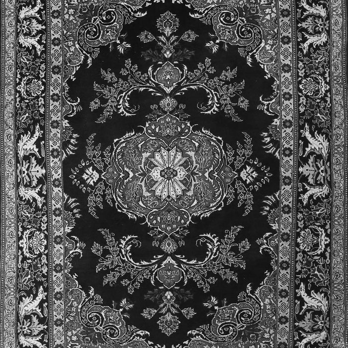 Serging Thickness of Machine Washable Persian Gray Traditional Rug, wshtr1672gry