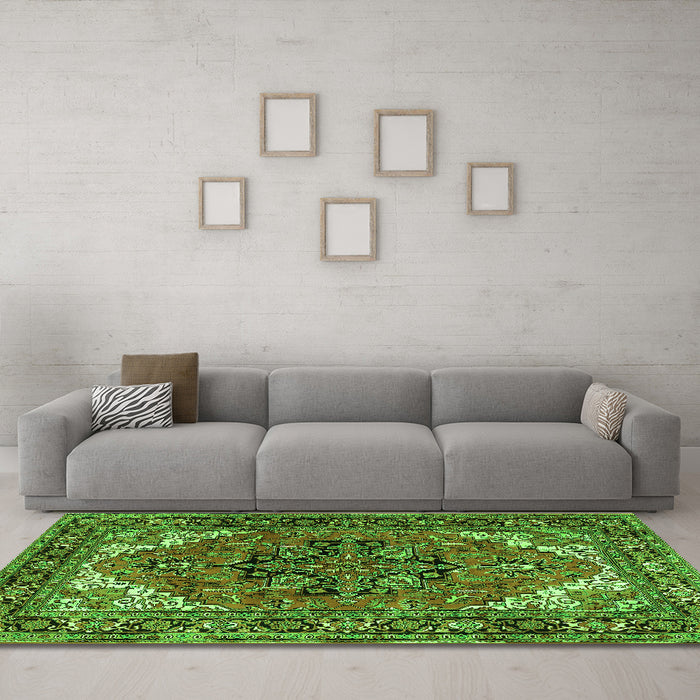 Machine Washable Persian Green Traditional Area Rugs in a Living Room,, wshtr1674grn