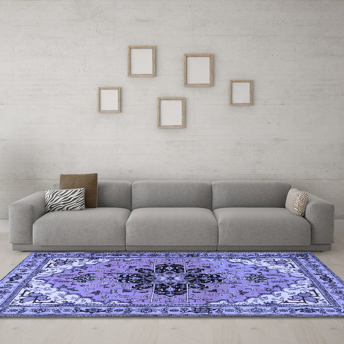 Machine Washable Persian Blue Traditional Rug in a Living Room, wshtr1676blu