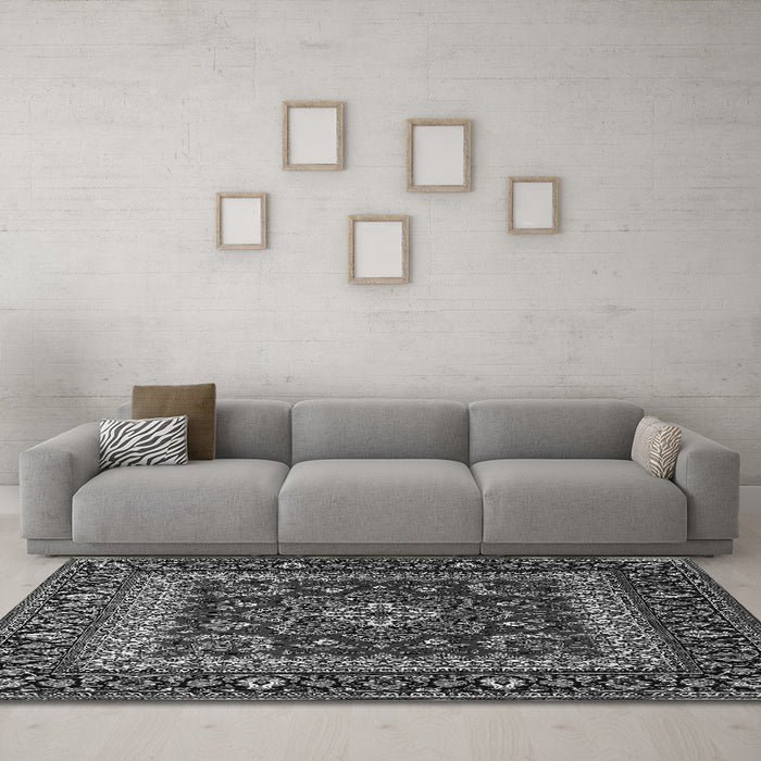 Machine Washable Persian Gray Traditional Rug in a Living Room,, wshtr1677gry