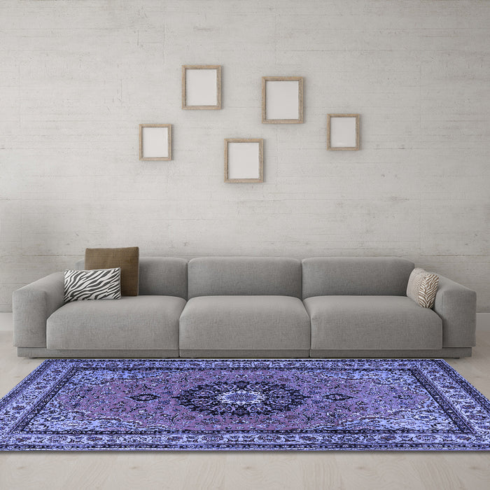 Machine Washable Medallion Blue Traditional Rug in a Living Room, wshtr1678blu