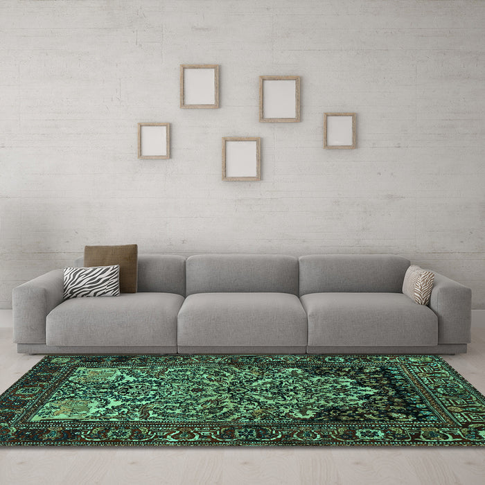 Machine Washable Persian Turquoise Traditional Area Rugs in a Living Room,, wshtr1679turq