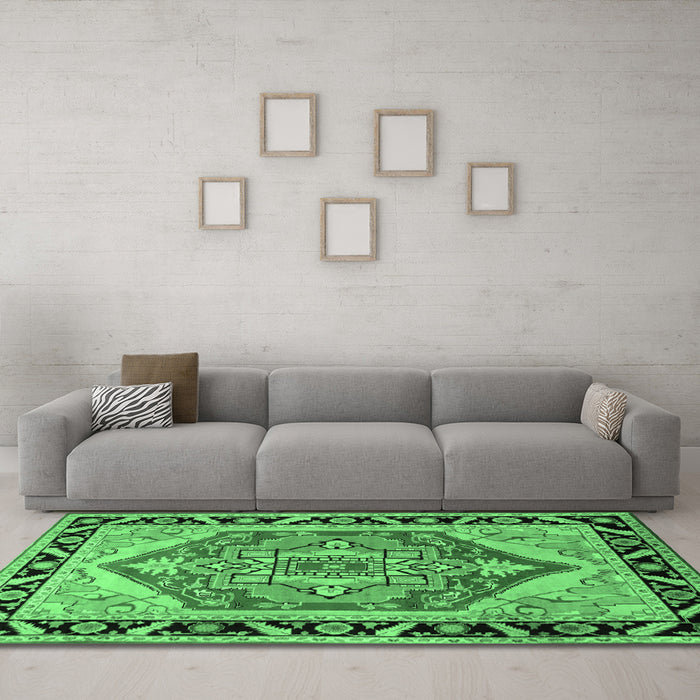 Machine Washable Persian Emerald Green Traditional Area Rugs in a Living Room,, wshtr1682emgrn