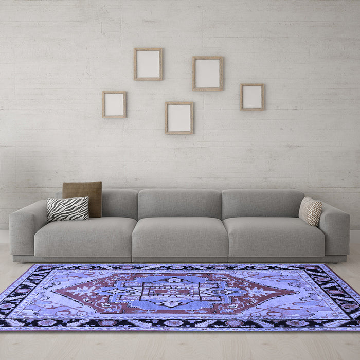 Machine Washable Persian Blue Traditional Rug in a Living Room, wshtr1682blu