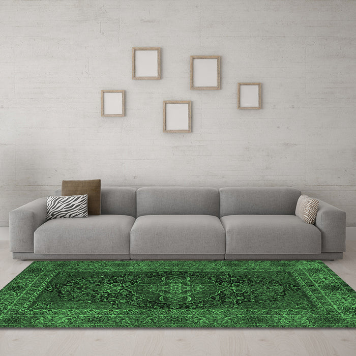Machine Washable Persian Emerald Green Traditional Area Rugs in a Living Room,, wshtr1686emgrn