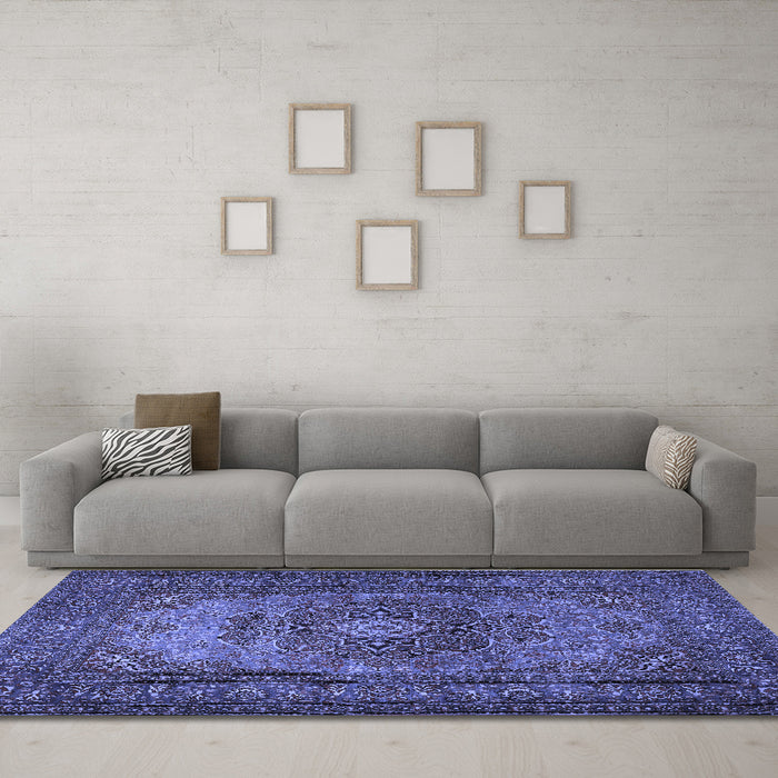 Machine Washable Medallion Blue Traditional Rug in a Living Room, wshtr1687blu