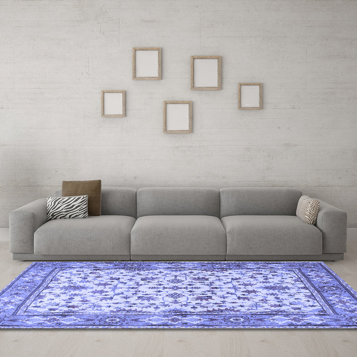 Machine Washable Persian Blue Traditional Rug in a Living Room, wshtr1691blu