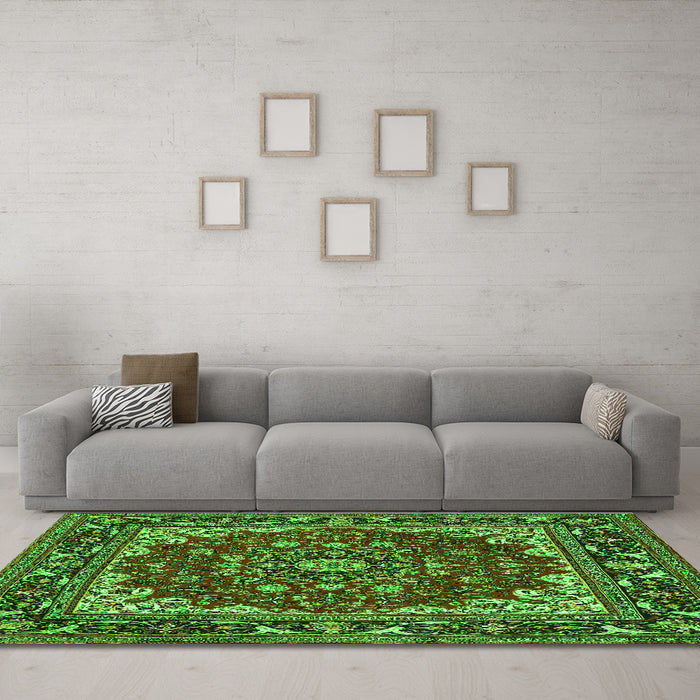 Machine Washable Medallion Green Traditional Area Rugs in a Living Room,, wshtr1693grn