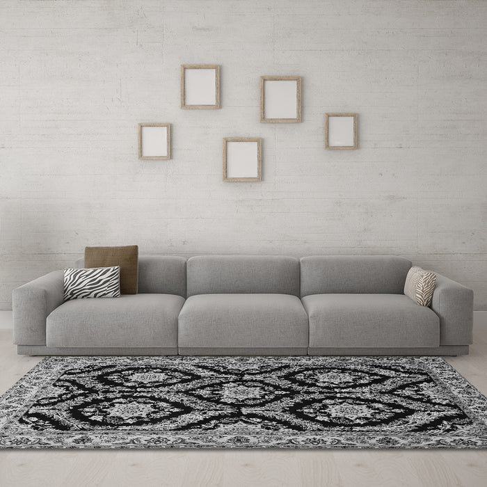 Machine Washable Persian Gray Traditional Rug in a Living Room,, wshtr1698gry