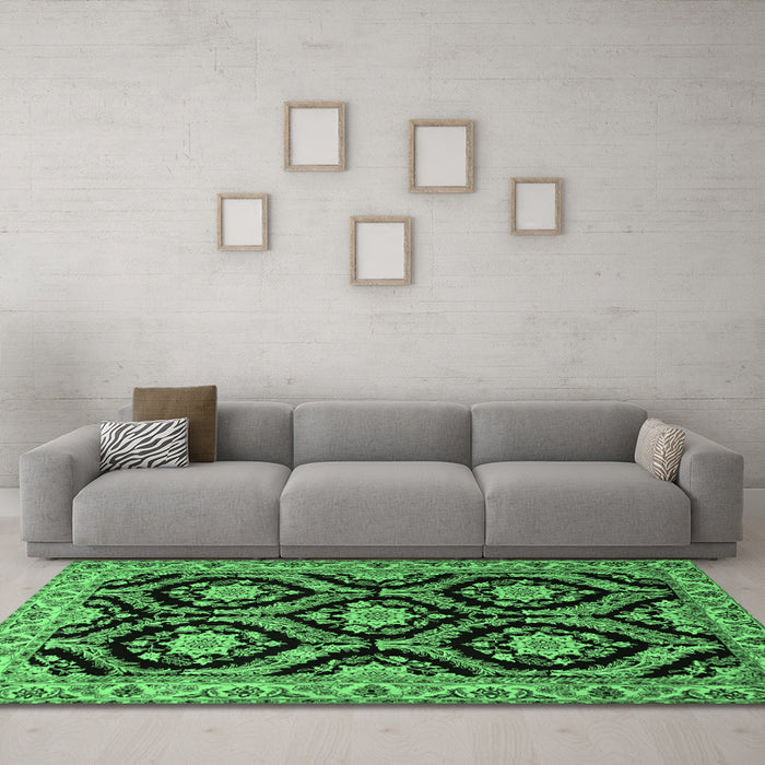 Machine Washable Persian Emerald Green Traditional Area Rugs in a Living Room,, wshtr1698emgrn
