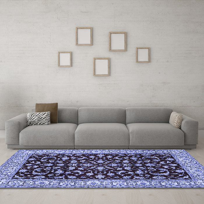 Machine Washable Persian Blue Traditional Rug in a Living Room, wshtr1699blu