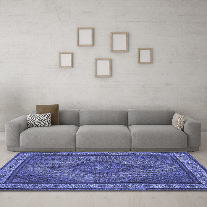Machine Washable Medallion Blue Traditional Rug in a Living Room, wshtr16blu