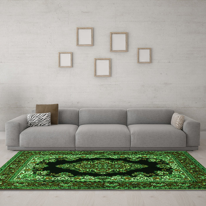 Machine Washable Medallion Green Traditional Area Rugs in a Living Room,, wshtr1703grn